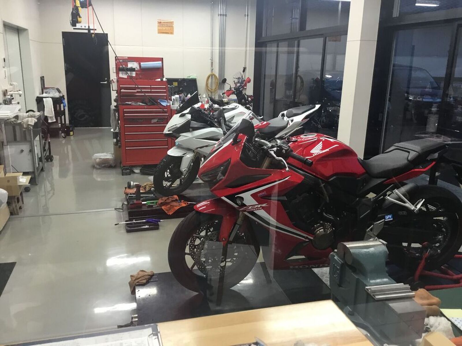 Honda Cbr250rr 17 1年点検へ ホンダドリーム小山店へ入院 ウェビックコミュニティ