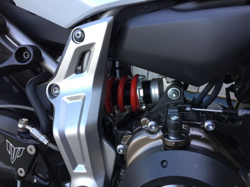 YAMAHA MT07 YSSワイエスエス MONO LINE リアシングルショック 【MZシリーズ】 MZ456を使った、非公開ユーザー