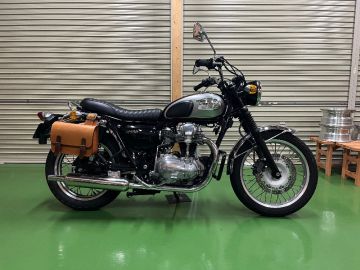 KAWASAKI W650 Garage T&F:ガレージ T&F タックロールシート を使った、非公開ユーザーさんのバイク用品インプレッションです。バイク用品レビュー、口コミ、適合情報、コスパや性能評価は「ウェビック」