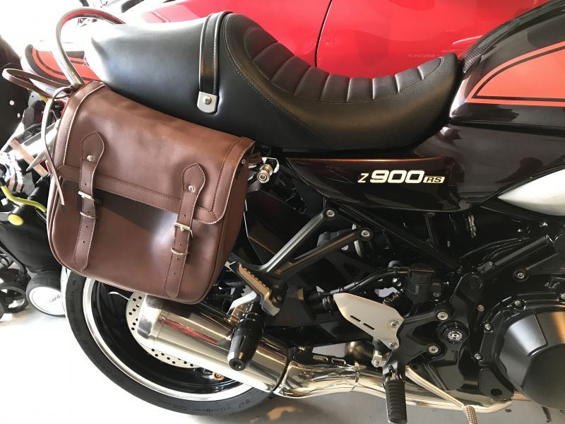 間欠 スラッシュ 野生 Z900rs サイド バッグ の面では 主導権 肘