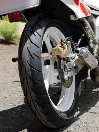 YAMAHA TZR250 BRIDGESTONE:ブリヂストン BATTLAX BT-39【120/80-17