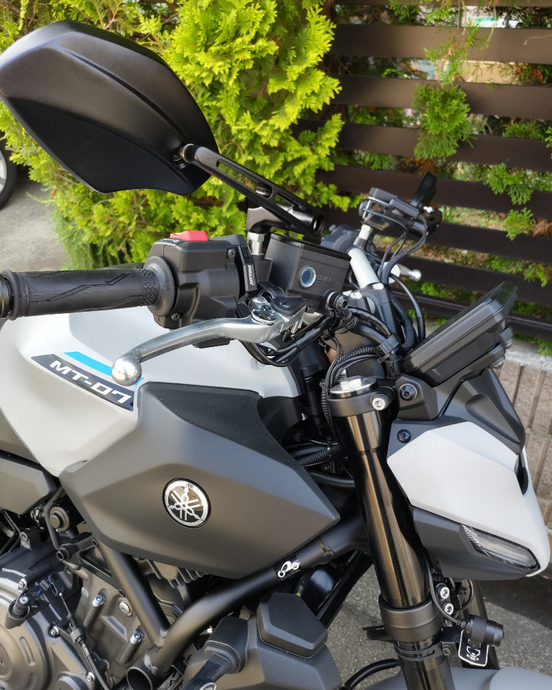 YAMAHA MT-07 DAYTONA:デイトナ パラレルミラー ヘキサゴンを使った