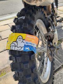 ミシュラン トラッカー 100/100-18 (バイク用タイヤ) 価格比較