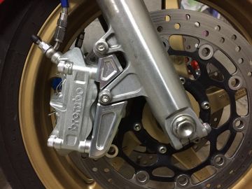 bremboラジアルマウントキャリパー（画像のサポートは含まず） bremboラジアルマウントキャリパー（画像のサポートは含まず）