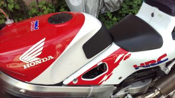 Honda VFR400R nc30 タンク 楽天市場】VFR400R タンク 銀 ホンダ 純正 バイク 部品 NC30