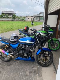 KAWASAKI ZRX1100 MOTO ZOOM:モトズーム アンダーカウル を使った、くにさんさんのバイク用品インプレッションです。バイク用品レビュー、口コミ、適合情報、コスパや性能評価は「ウェビック」