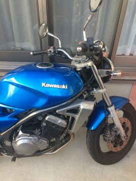 KAWASAKI バリオス2 KAWASAKI:カワサキ タンクエンブレム  Sを使った、かいさんのバイク用品インプレッションです。バイク用品レビュー、口コミ、適合情報、コスパや性能評価は「ウェビック」