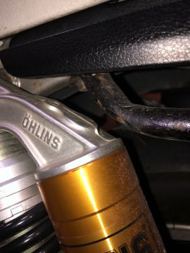 SUZUKI GSX1100S カタナ (刀) OHLINS:オーリンズ リアサスペンションを