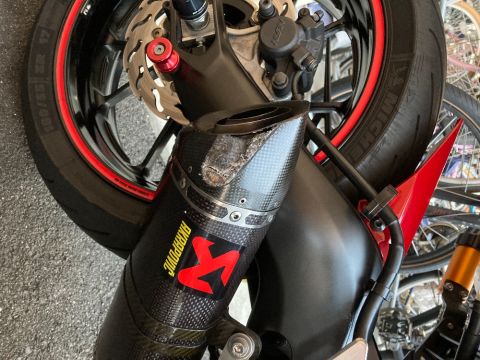 ヤマハ Mt 09 Akrapovic アクラポビッチ 口コミ 動画インプレッション 1 バイクパーツ通販 Webike