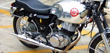 YAMAHA SR400 Brooklands:ブルックランズ BSA・ゴールドスター ダブルシート ・スタンダードを使った、甘党さんのバイク用品インプレッションです。バイク用品レビュー、口コミ、適合情報、コスパや性能評価は「ウェビック」