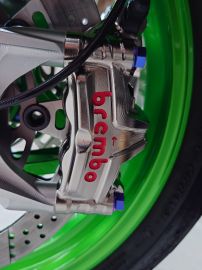 KAWASAKI ニンジャ H2 CARBON Brembo:ブレンボ ラジアルCNCモノ