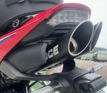 TOCE cbr600rr(PC40)用 TOCE Performance 目立ち度抜群な CBR600RR用 マフラー(07-22)｜AxxL