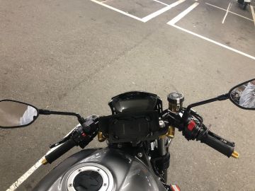 SUZUKI SV650X HURRICANE:ハリケーン セパレートハンドル TYPEIを使っ