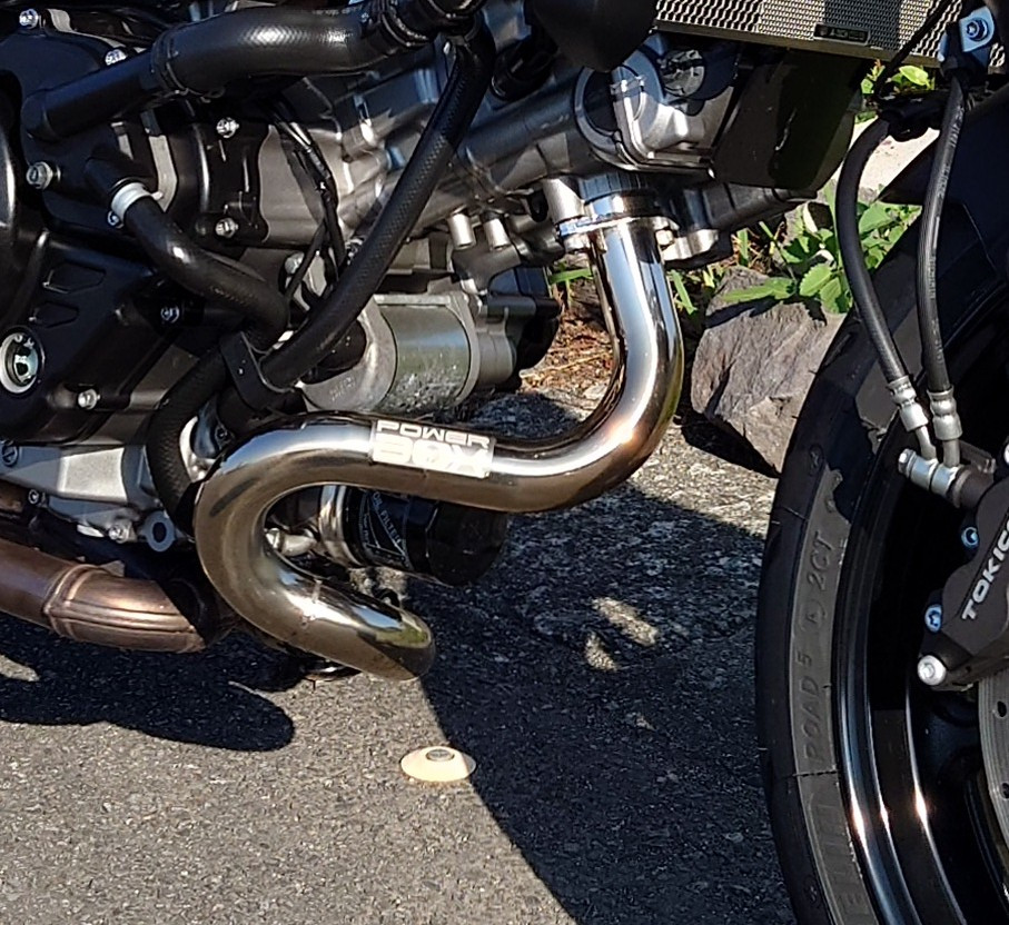 SUZUKI SV650X SP忠男:SPtadao POWERBOX(パワーボックス)パイプを使っ